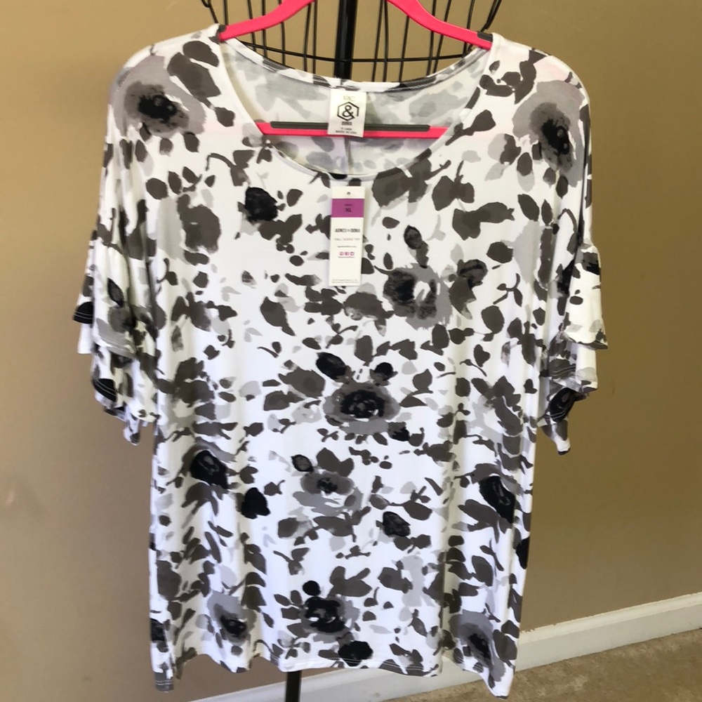 💐Spring Inventory 💐 👚 Double Bell Sleeve 👚
